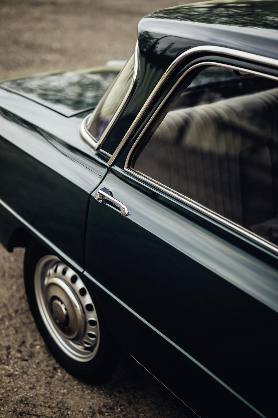 Детали экстерьера Alfa Romeo Giulia T.I. (105.08) 1966 года  (фото 12 из 12)